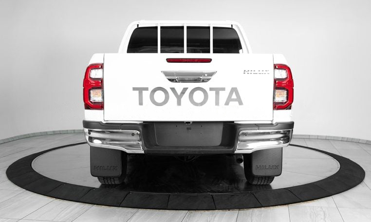 Get Go Charter Toyota Hilux 2023 (9)